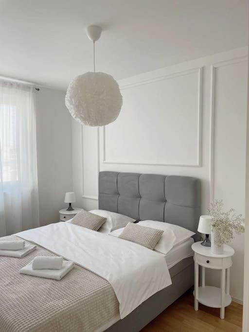 Zara Harmony Apartment Екстер'єр фото