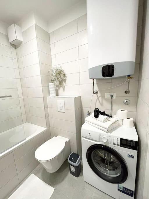 Zara Harmony Apartment Екстер'єр фото