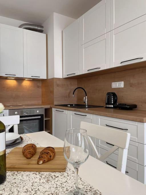 Zara Harmony Apartment Екстер'єр фото